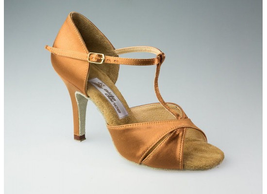 Aida latin model 067 with a 3.2 inch slim heel and "Anna" sock